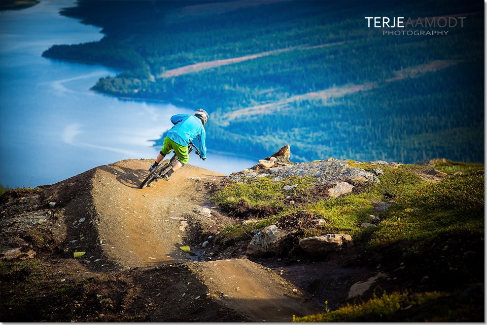Downhill_are0003.JPG