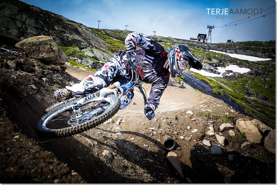Downhill_are0004.JPG