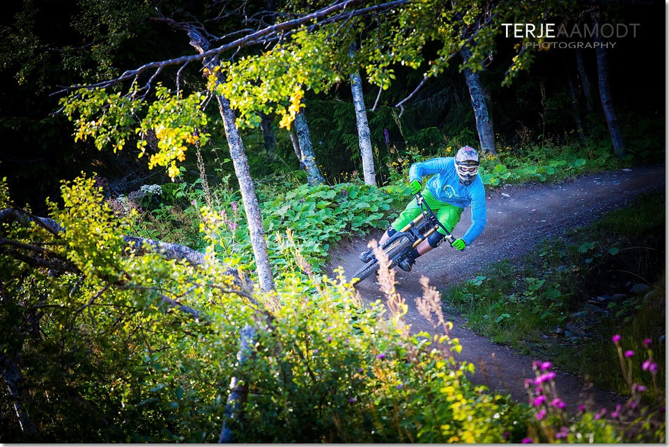Downhill_are0011.JPG