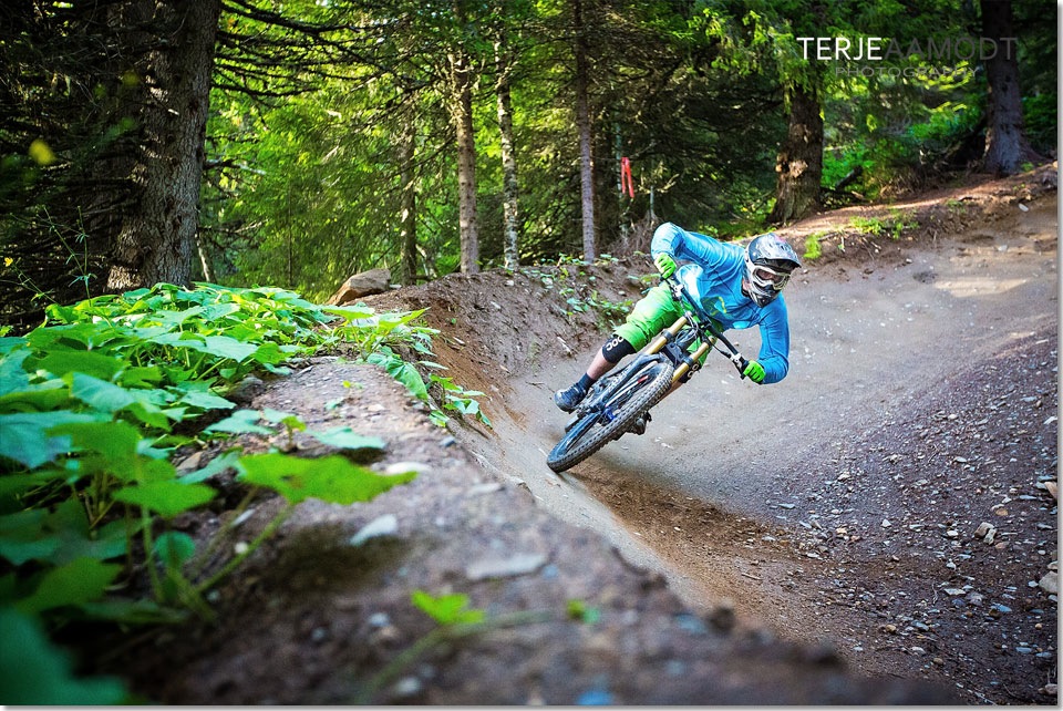 Downhill_are0015.JPG