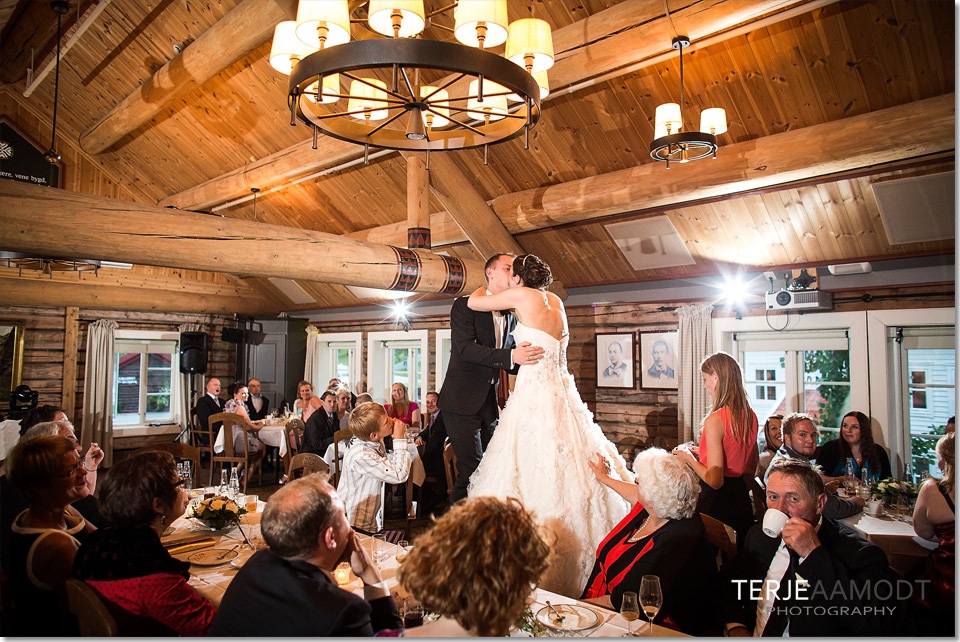 bryllupsbilder_angvik_gamle_handelssted0046.JPG