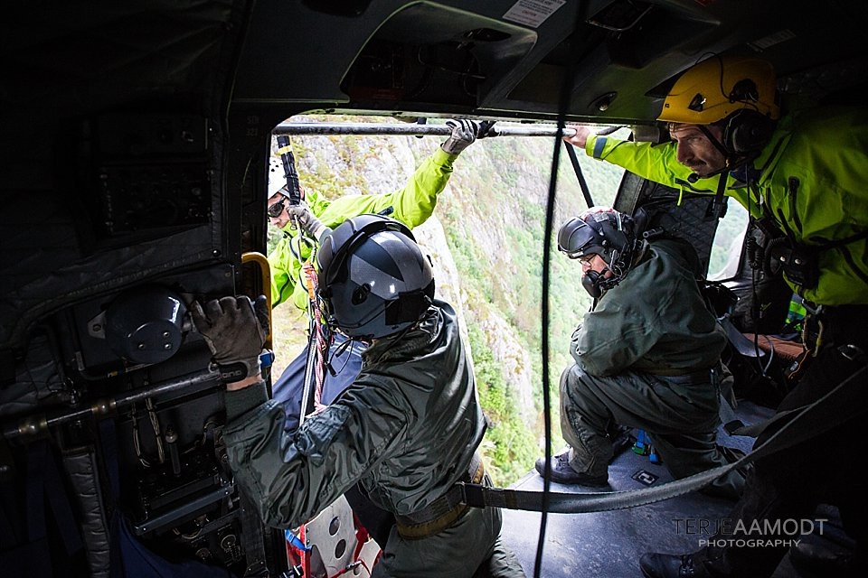 Romsdal_fjellredningsgruppe_330_skvadronen_julsundet0007.JPG