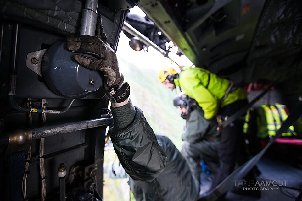 Romsdal_fjellredningsgruppe_330_skvadronen_julsundet0009.JPG