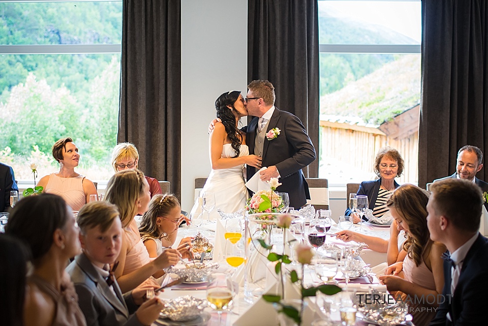 bryllupsbilder_bryllup_stordal__0038