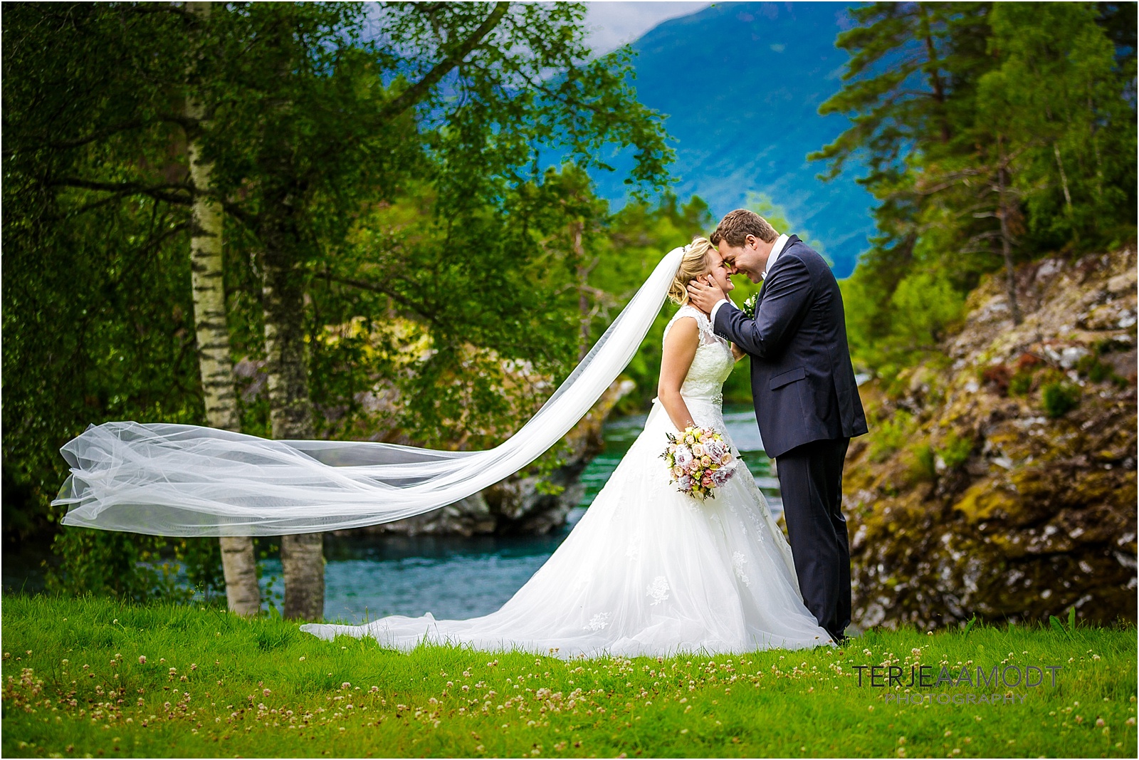 Bryllupsbilder fra Juvet landskapshotell i Valldal