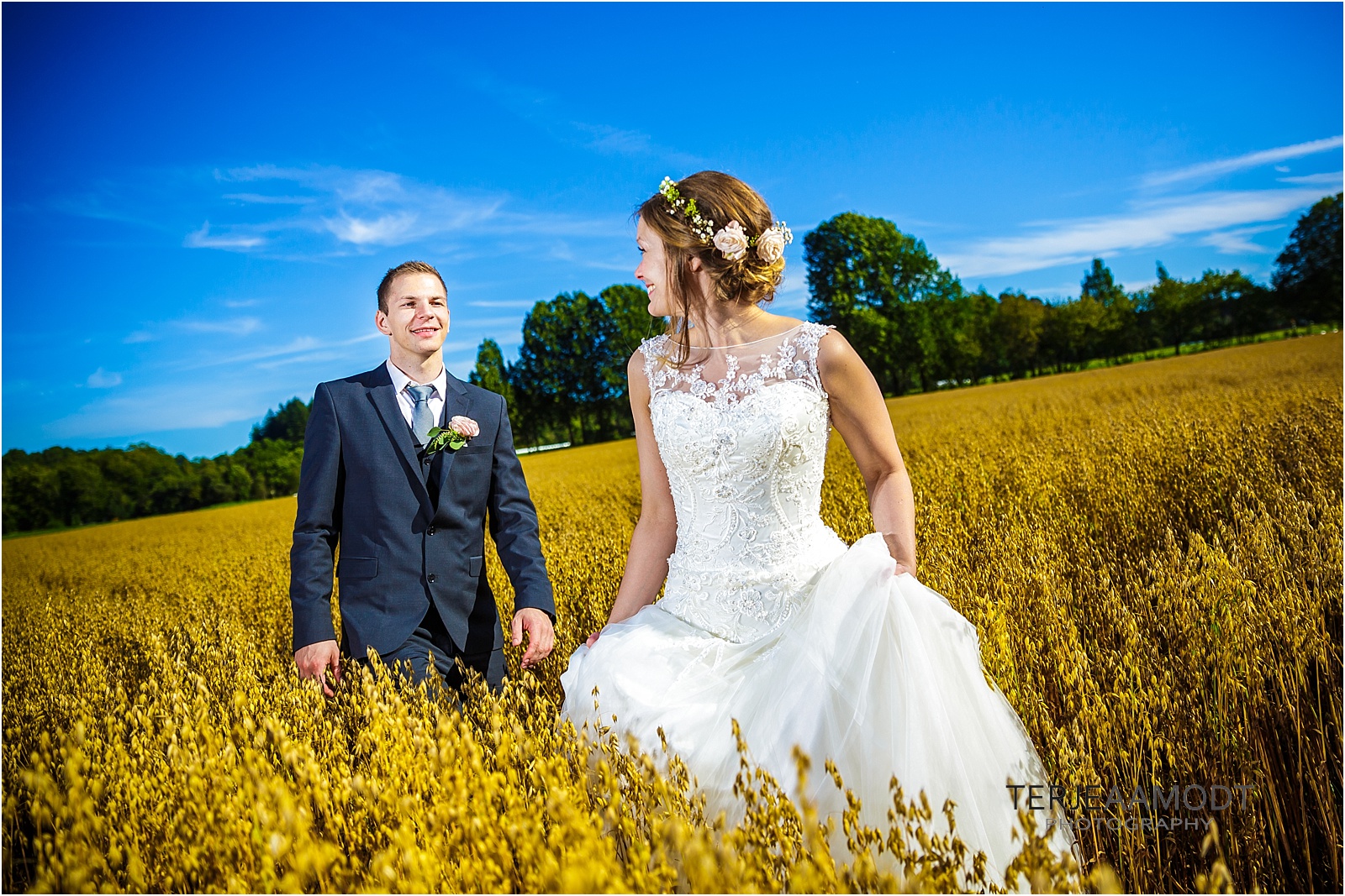 Bryllupsfotograf i Kristiansand⎜Bryllupet til Tina & Winjar